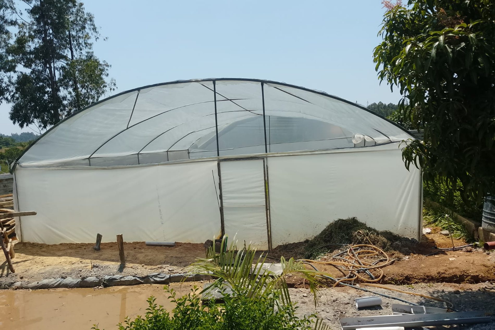 HOCS greenhouse exterior, front view